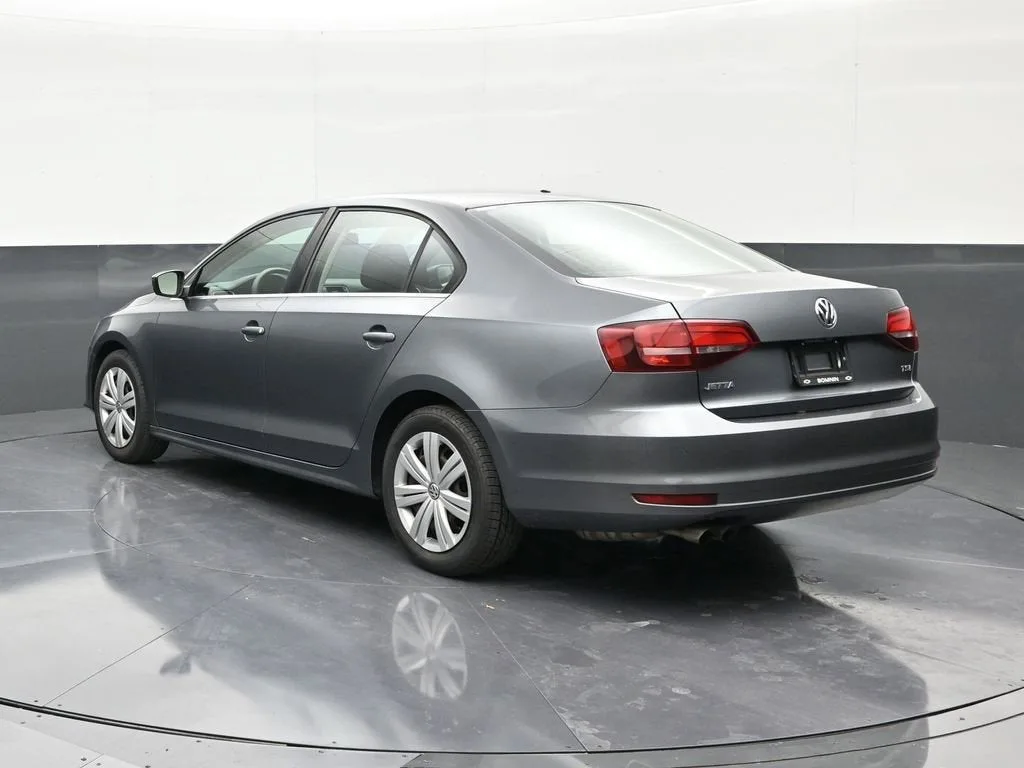 2017 Volkswagen Jetta 1.4T S photo 3