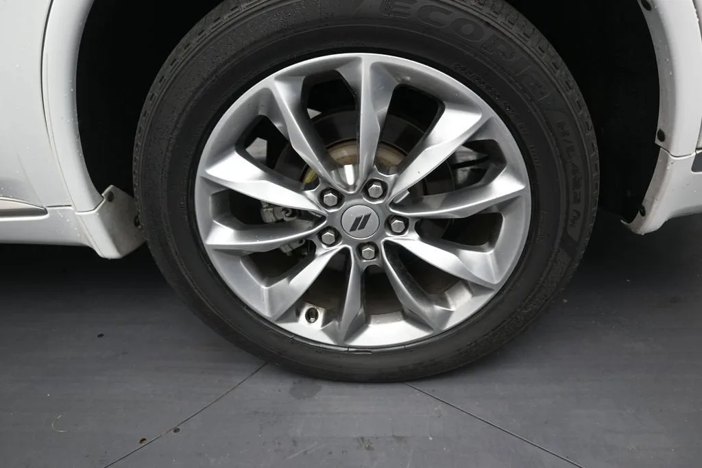 2022 Dodge Durango Citadel AWD photo 10