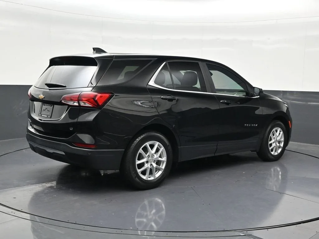 2023 Chevrolet Equinox LT photo 5