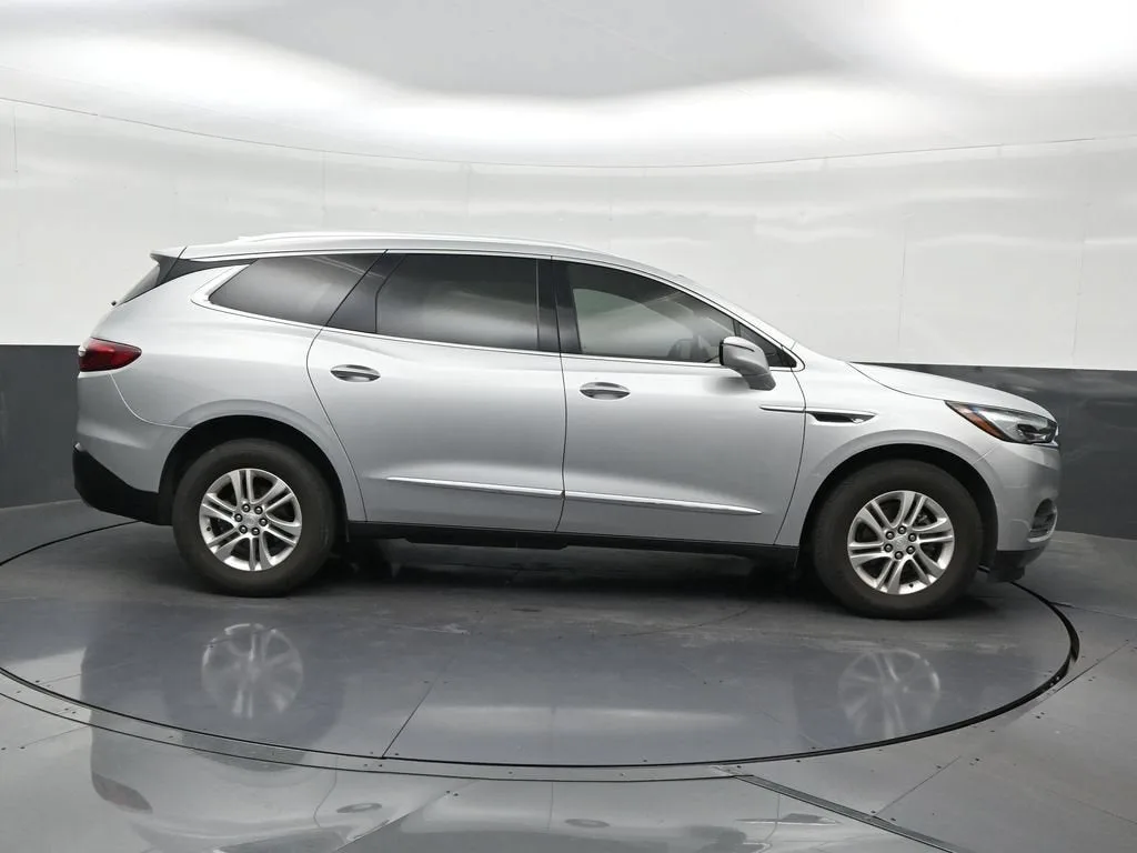 2021 Buick Enclave Essence photo 7