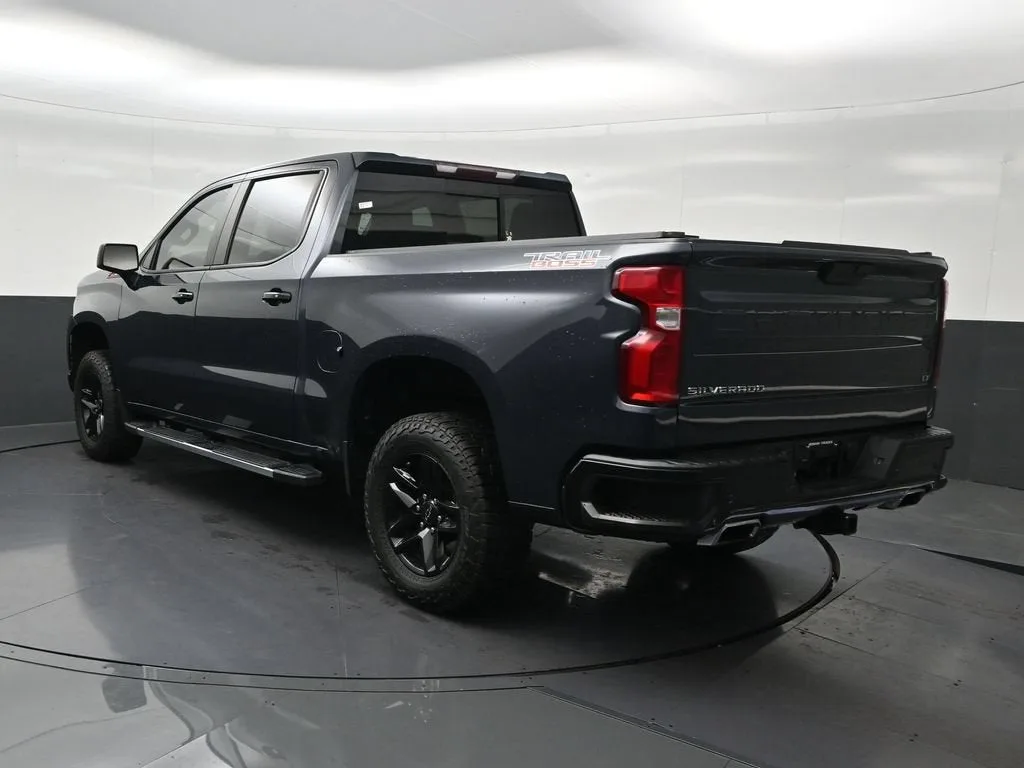 2019 Chevrolet Silverado 1500 LT Trail Boss photo 3