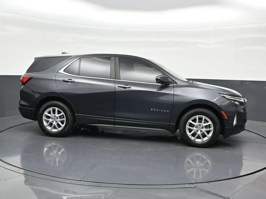 2023 Chevrolet Equinox LT photo 7