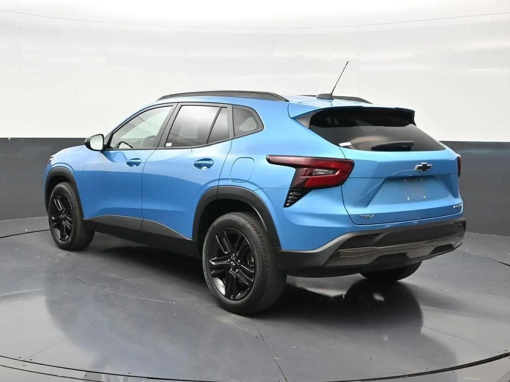2025 Chevrolet Trax ACTIV photo 3