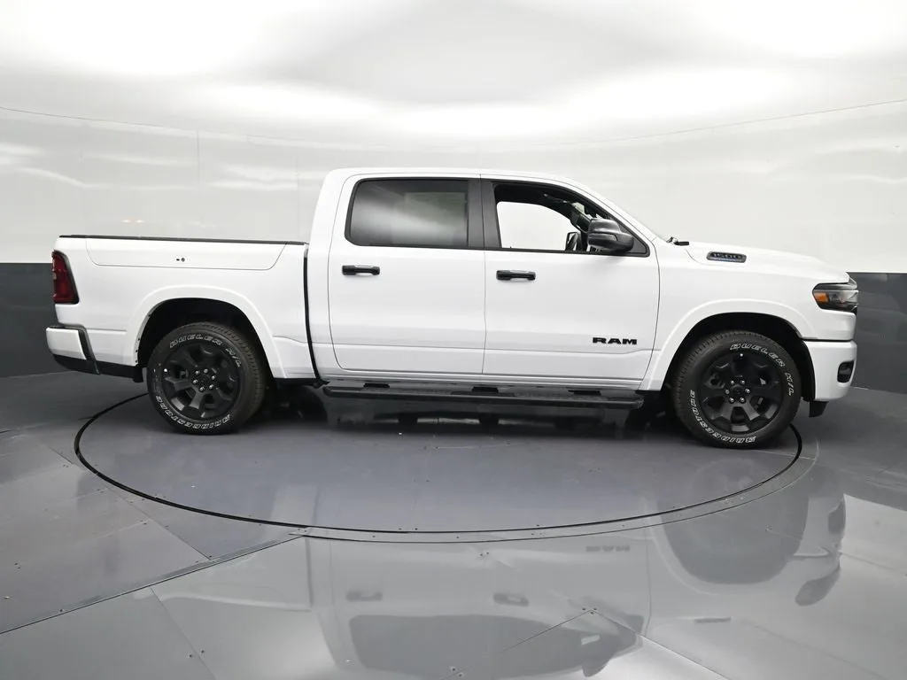 2025 RAM 1500 Big Horn/Lone Star photo 4