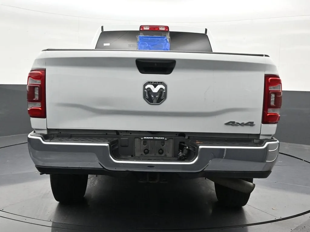 2024 RAM 2500 Tradesman Crew Cab 4x4 6'4" Box photo 4