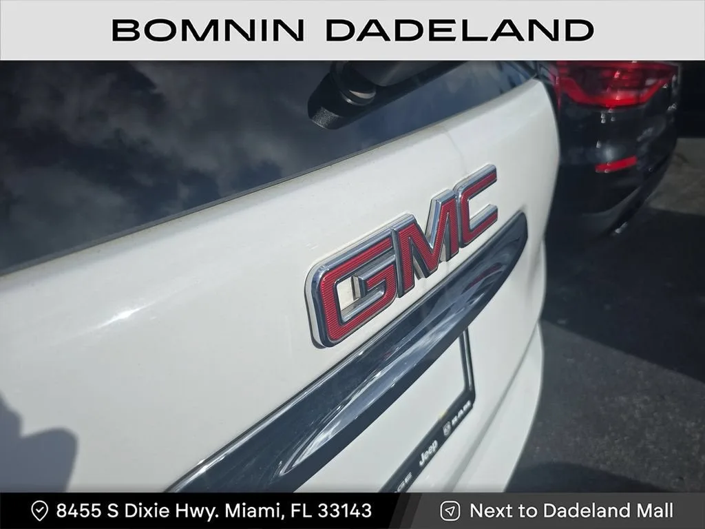 2021 GMC Terrain SLE photo 8