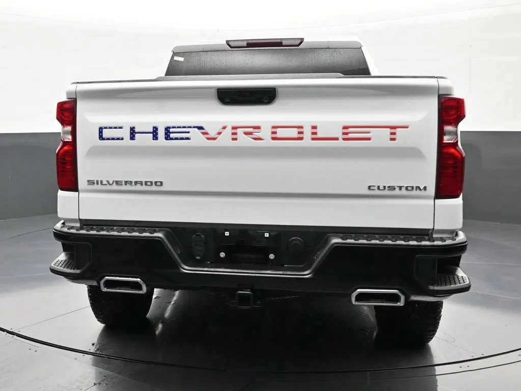 2024 Chevrolet Silverado 1500 Custom Trail Boss photo 4
