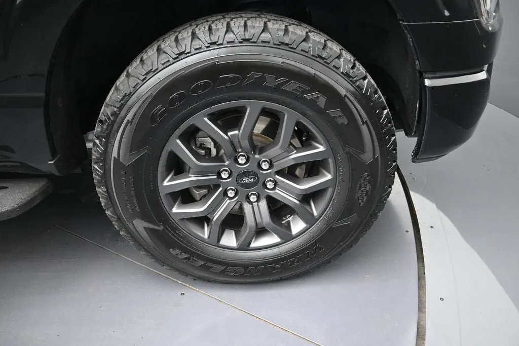 2023 Ford F-150 Tremor photo 9