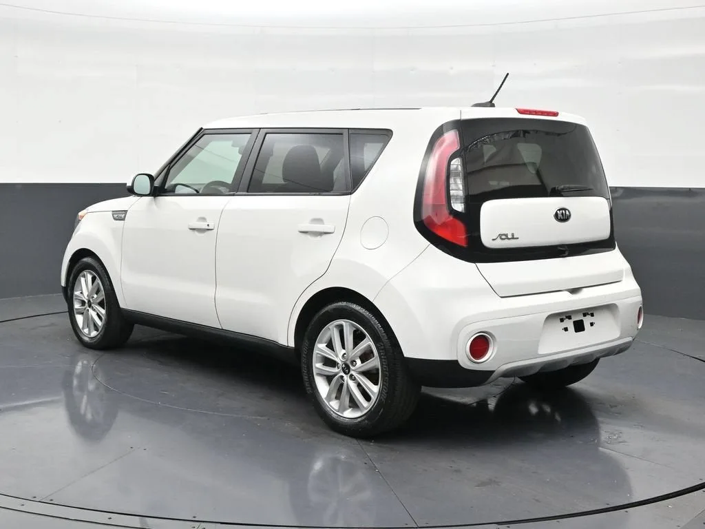 2019 Kia Soul + photo 3