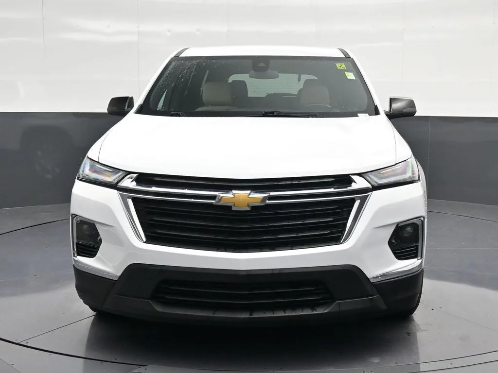 2023 Chevrolet Traverse LS photo 6