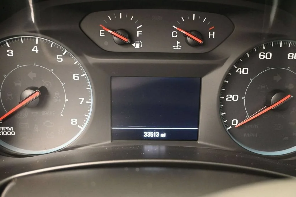 2020 Chevrolet Equinox LS photo 10