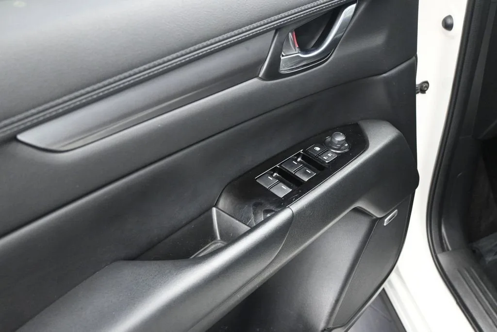 2019 Mazda CX-5 Touring photo 10