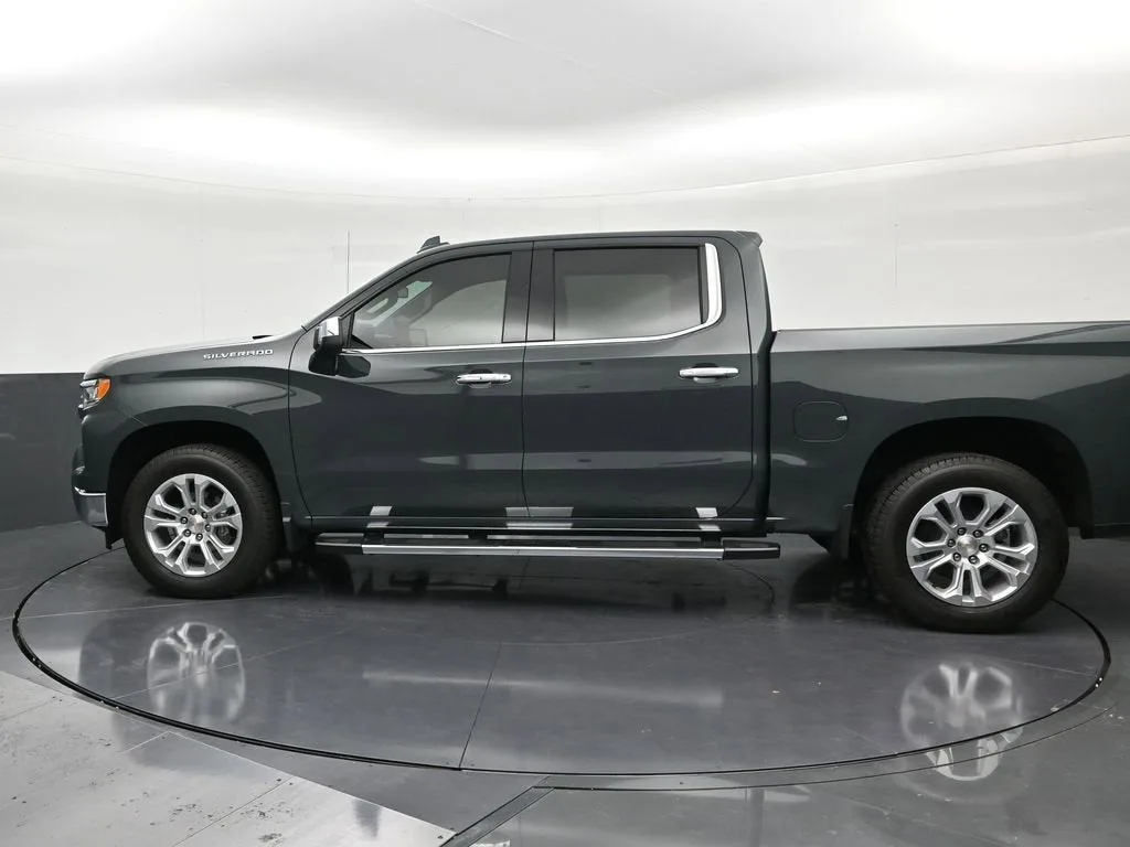 2026 Chevrolet Silverado 1500 LTZ photo 2