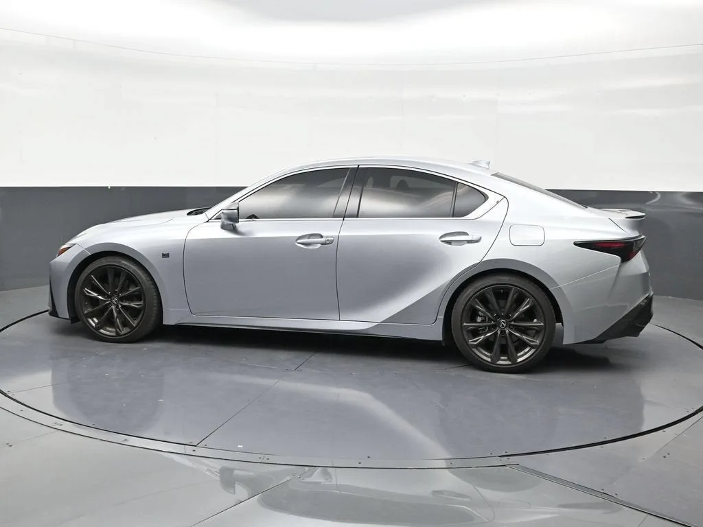 2025 Lexus IS 350 F SPORT Design photo 2
