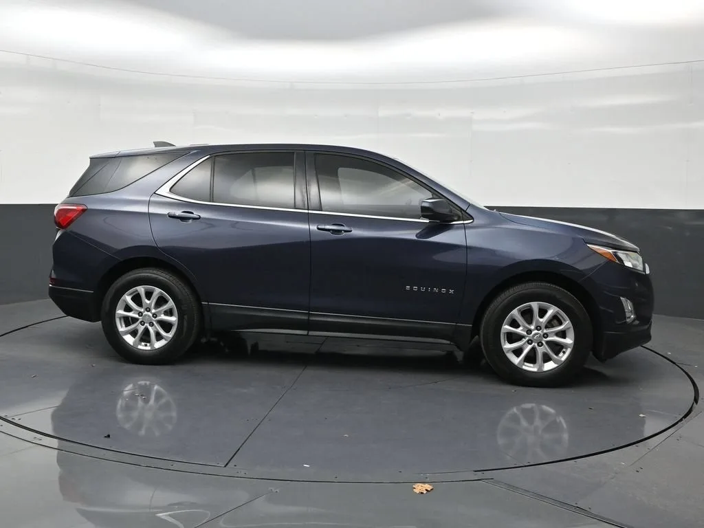 2020 Chevrolet Equinox LS photo 6
