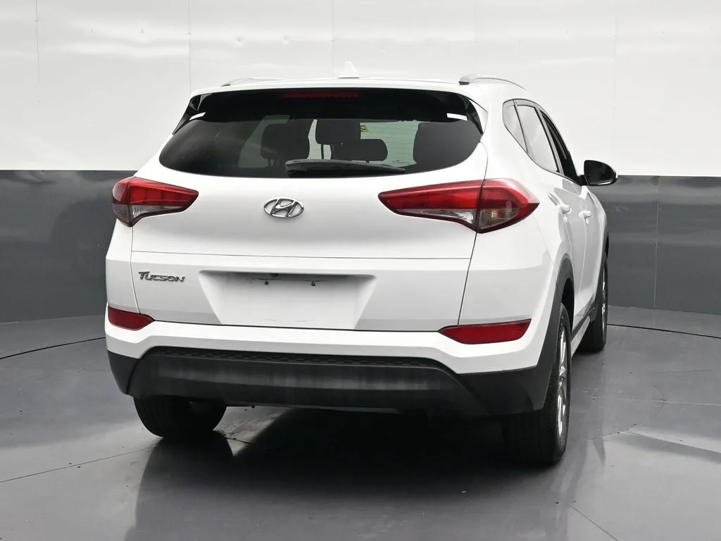 2018 Hyundai Tucson SEL photo 2