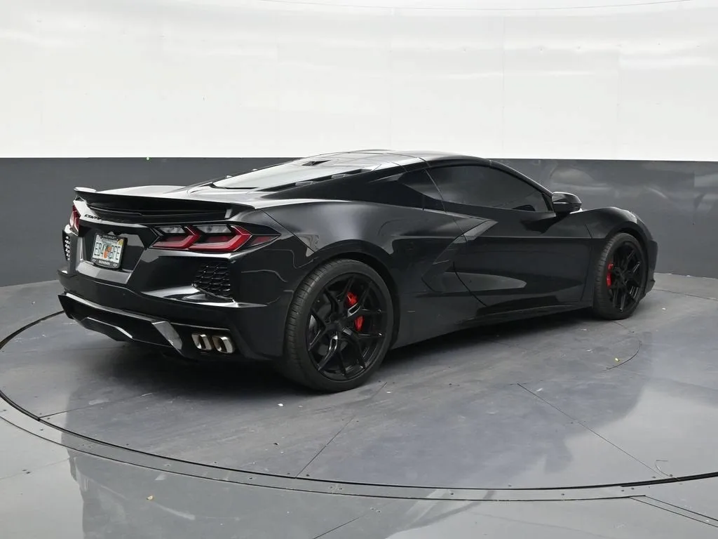 2021 Chevrolet Corvette Stingray 2LT photo 5