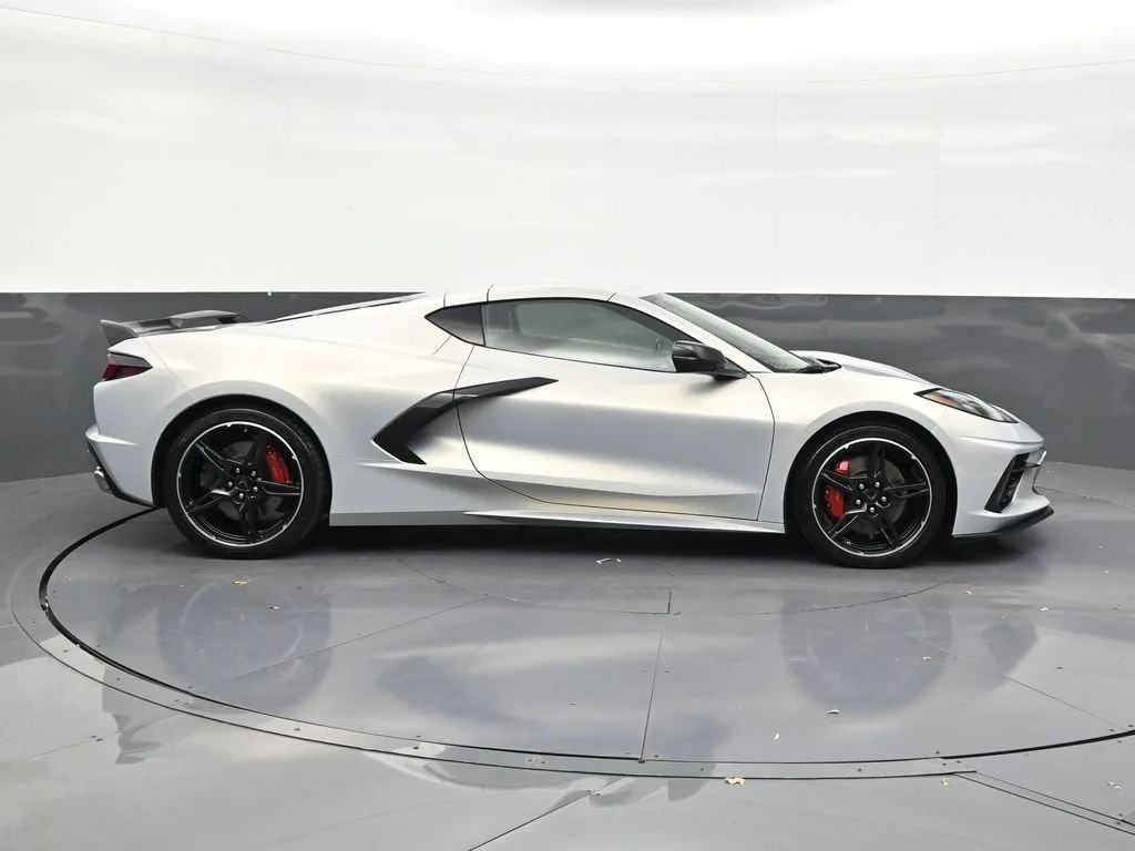 2023 Chevrolet Corvette Stingray 1LT photo 6