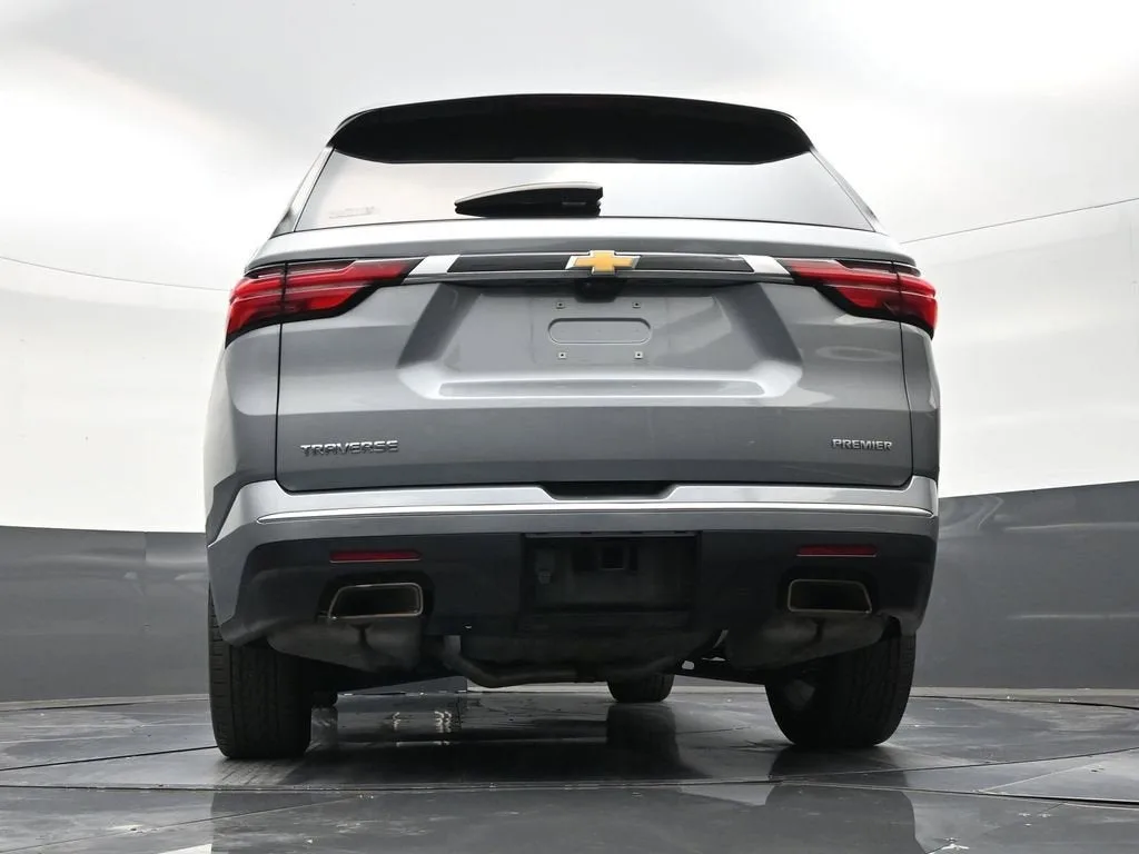 2023 Chevrolet Traverse Premier photo 23