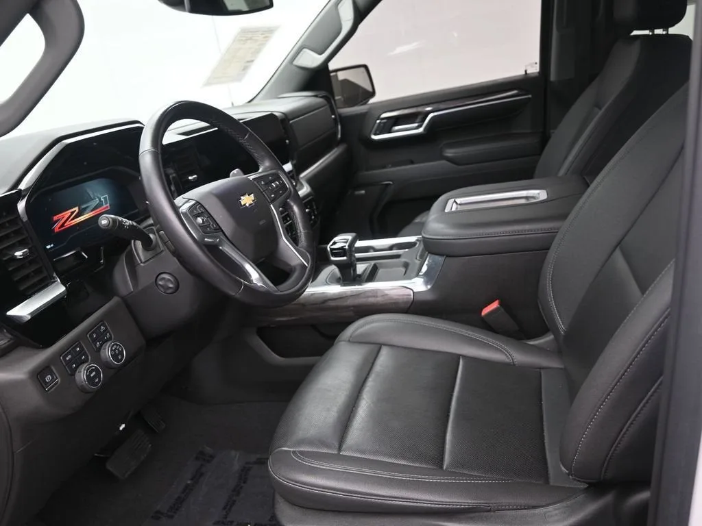 2022 Chevrolet Silverado 1500 LTZ photo 12
