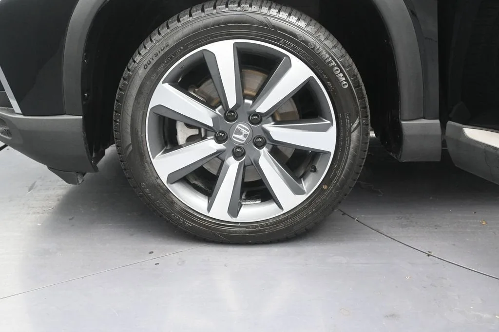 2025 Honda Pilot Touring photo 11