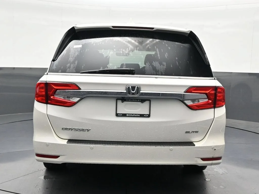 2018 Honda Odyssey Elite photo 4
