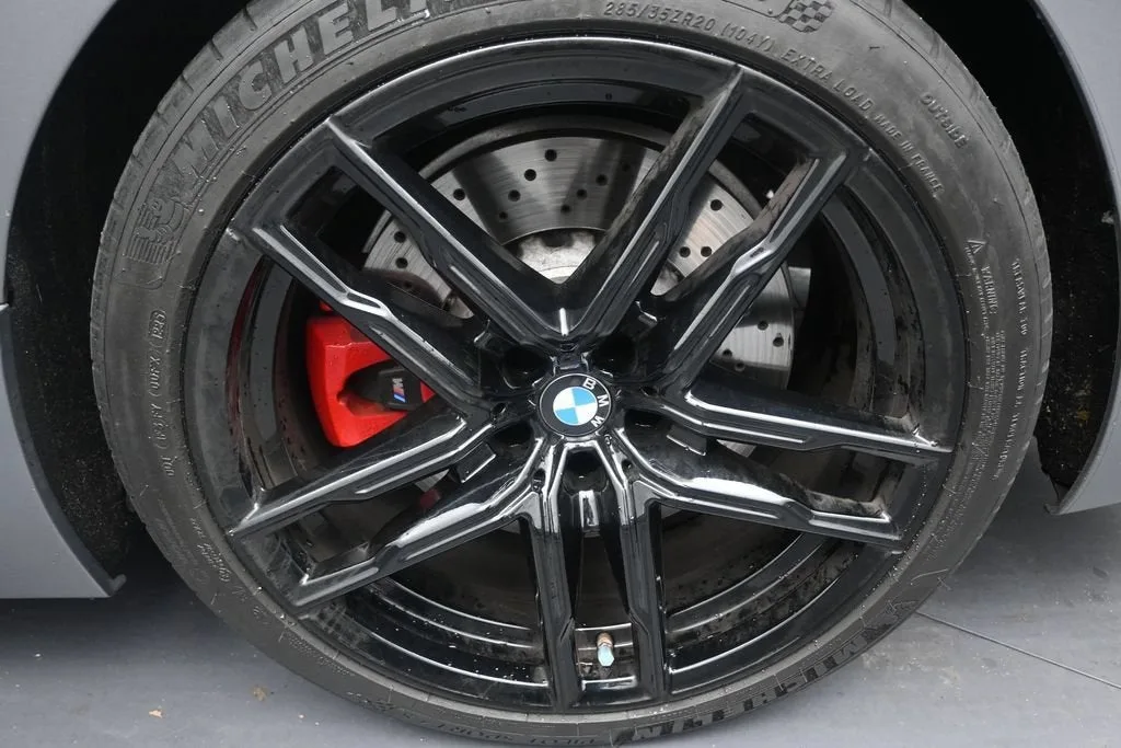 2024 BMW M8 Competition photo 10