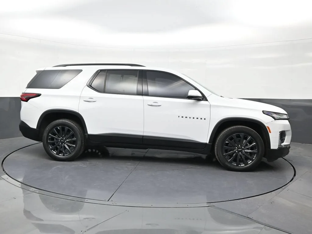 2022 Chevrolet Traverse RS photo 6