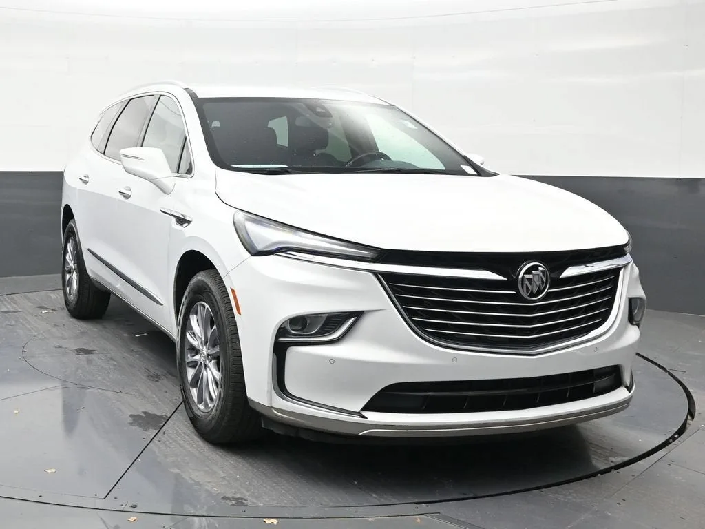 2023 Buick Enclave Essence photo 7