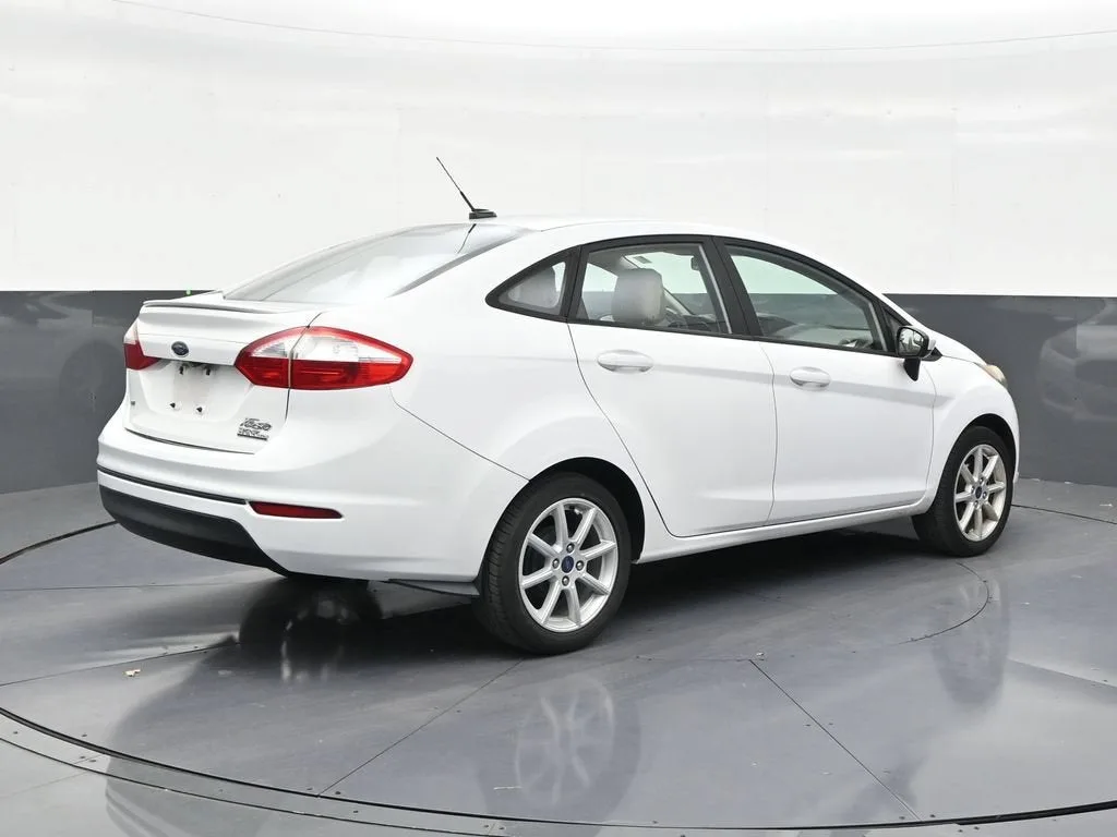 2019 Ford Fiesta SE photo 5