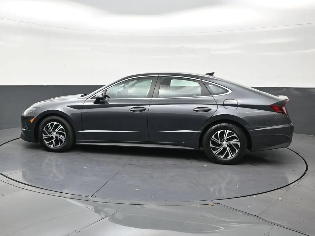 2023 Hyundai Sonata Hybrid Blue photo 2