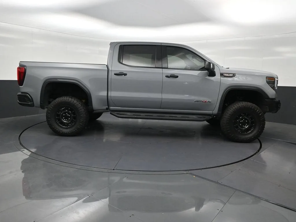 2024 GMC Sierra 1500 AT4X photo 7