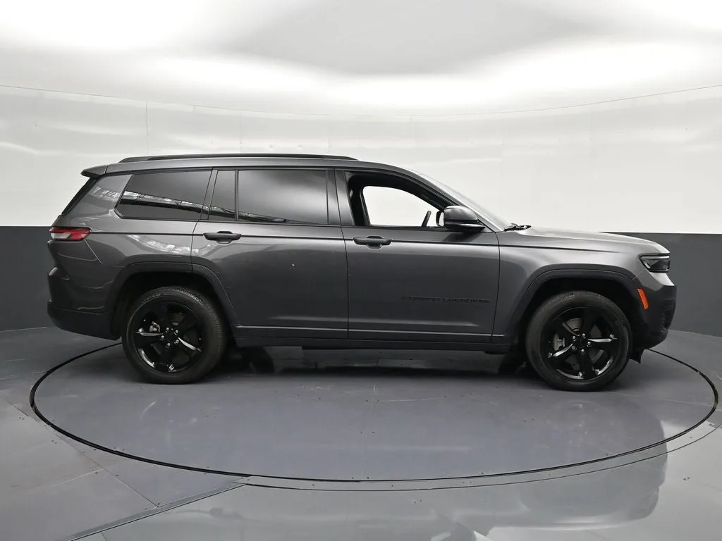 2023 Jeep Grand Cherokee L Altitude photo 4