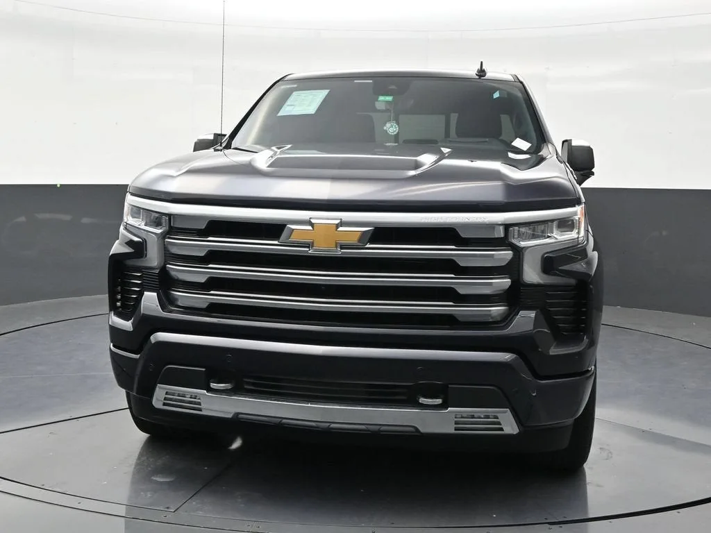 2024 Chevrolet Silverado 1500 High Country photo 8