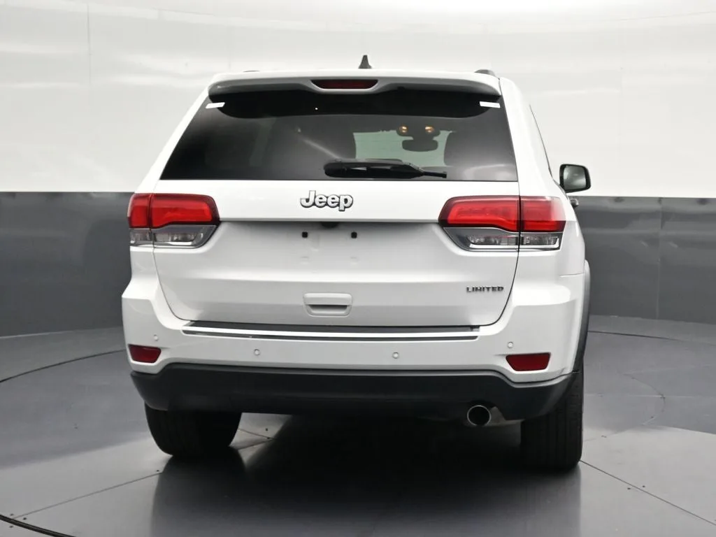 2021 Jeep Grand Cherokee Limited photo 2