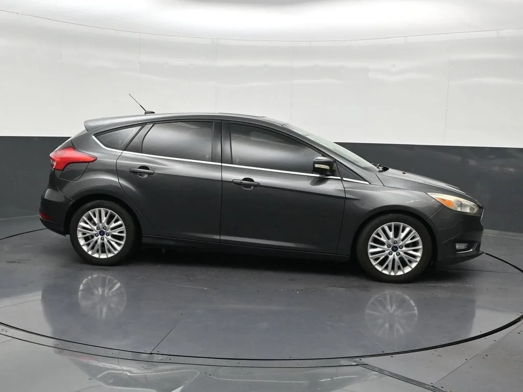2018 Ford Focus Titanium photo 7