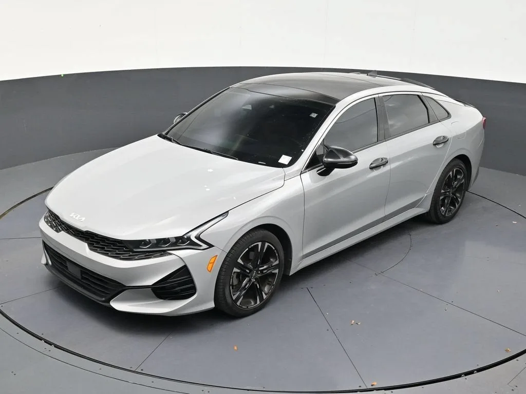 2024 Kia K5 GT-Line photo 12