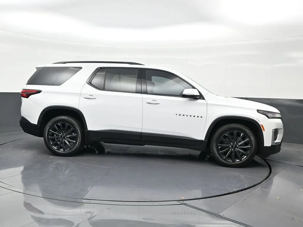 2023 Chevrolet Traverse RS photo 7