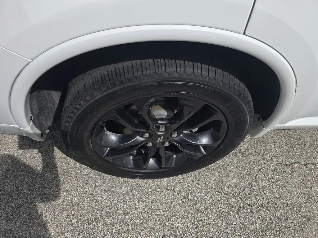 2023 Dodge Durango R/T Plus photo 9