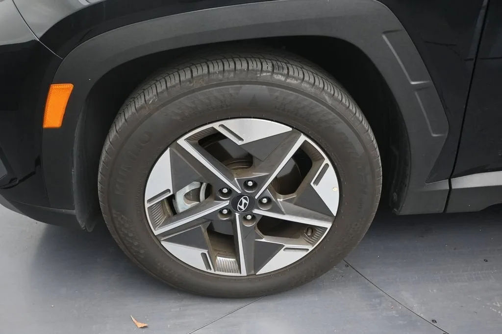 2026 Hyundai Tucson SEL photo 9