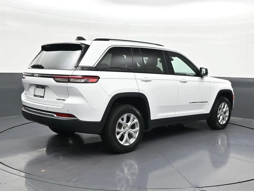 2023 Jeep Grand Cherokee Limited 4x4 photo 5