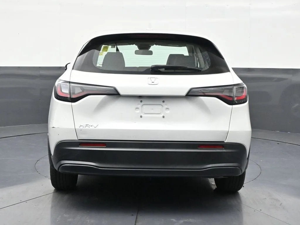 2023 Honda HR-V 2WD LX photo 4