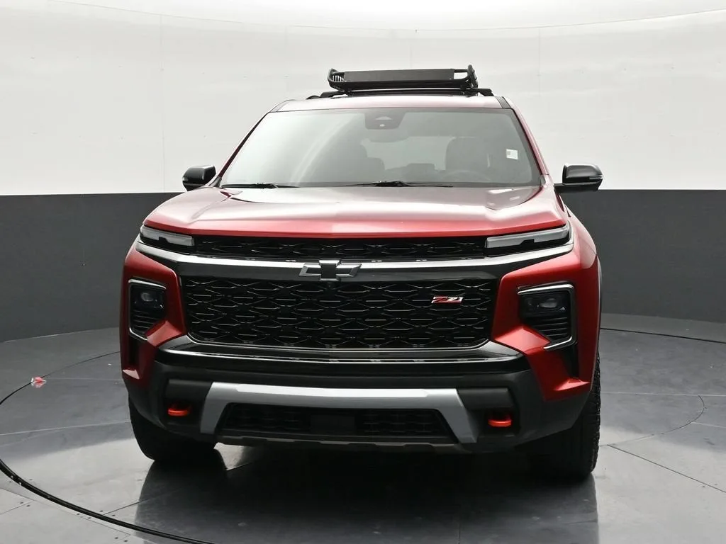 2024 Chevrolet Traverse Z71 photo 8