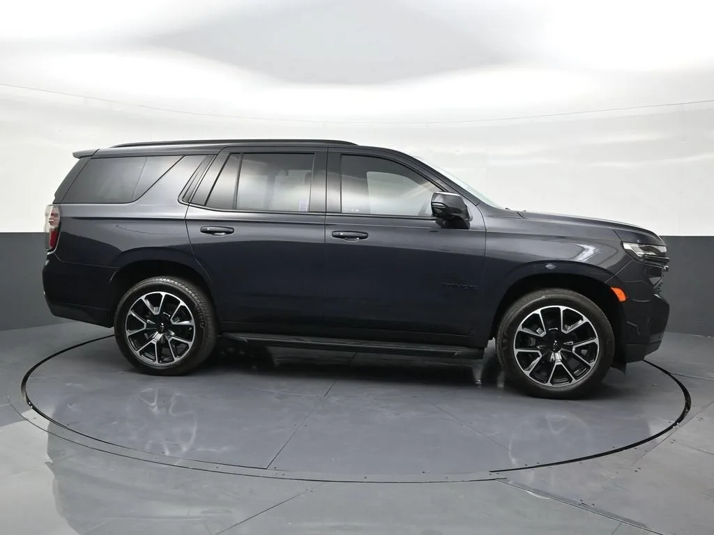 2023 Chevrolet Tahoe RST photo 6
