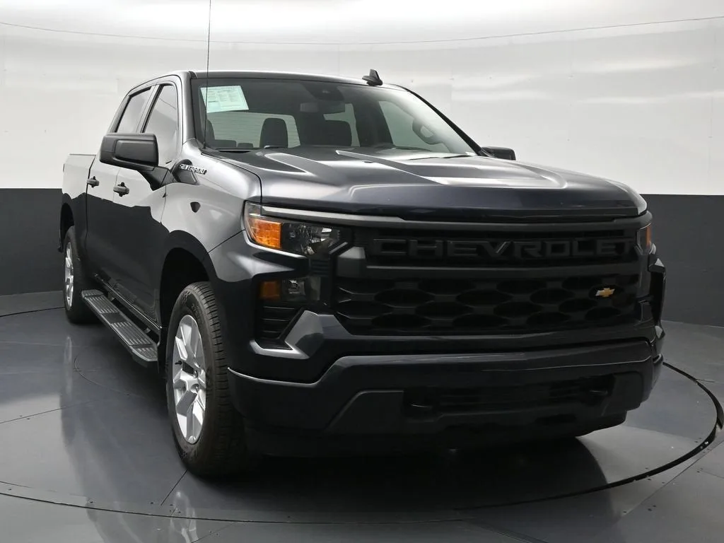 2022 Chevrolet Silverado 1500 Custom photo 7