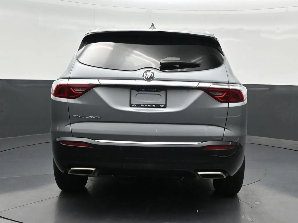 2024 Buick Enclave Essence photo 4