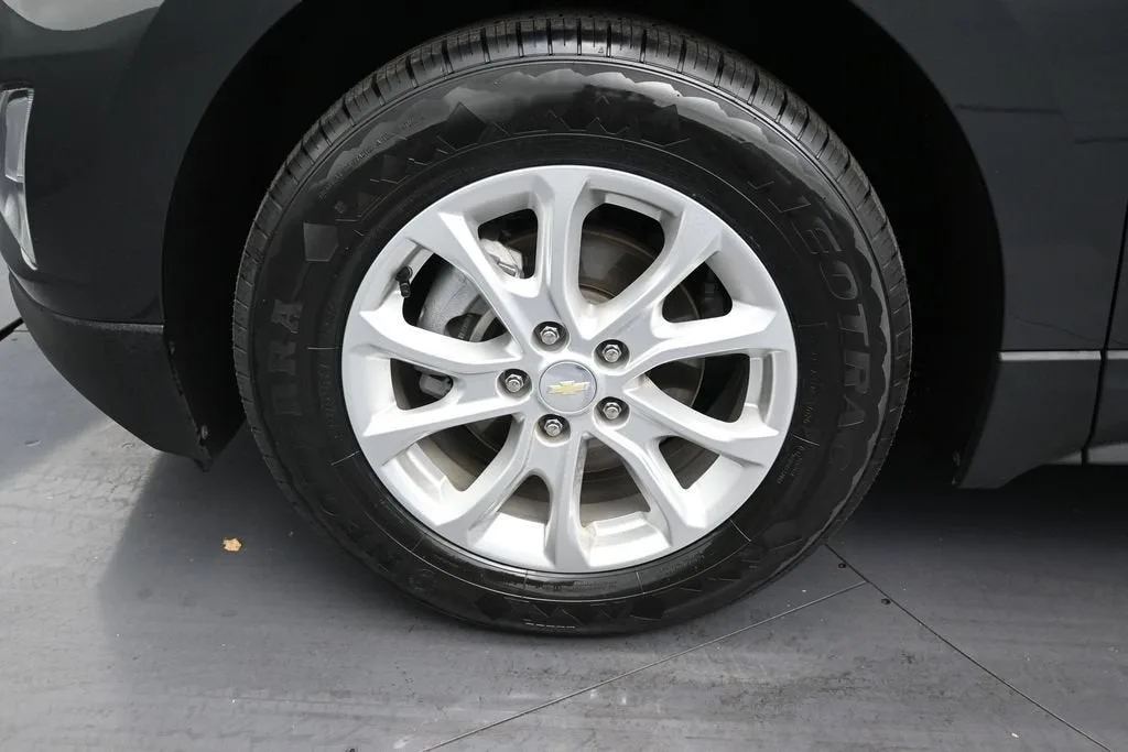 2024 Chevrolet Equinox LS photo 9