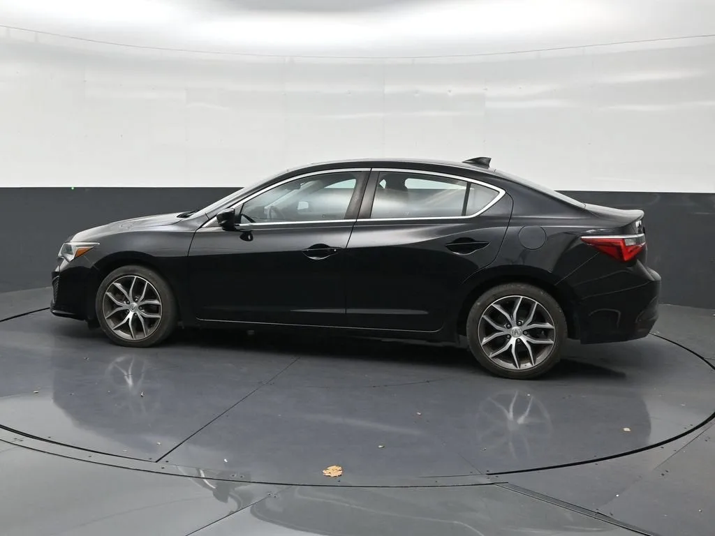 2019 Acura ILX Premium Package photo 2