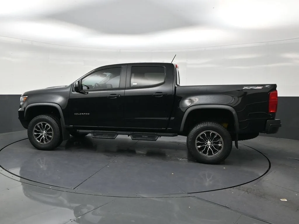 2022 Chevrolet Colorado 4WD ZR2 photo 2