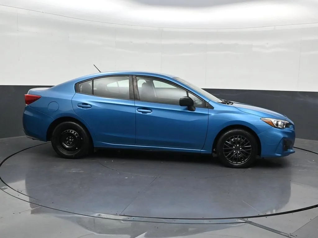 2019 Subaru Impreza 2.0i photo 7